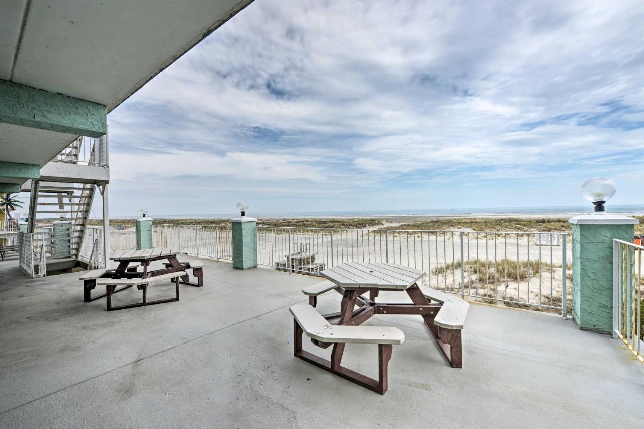 Condo With Pool Access On Wildwood Crest Beach! Exterior photo